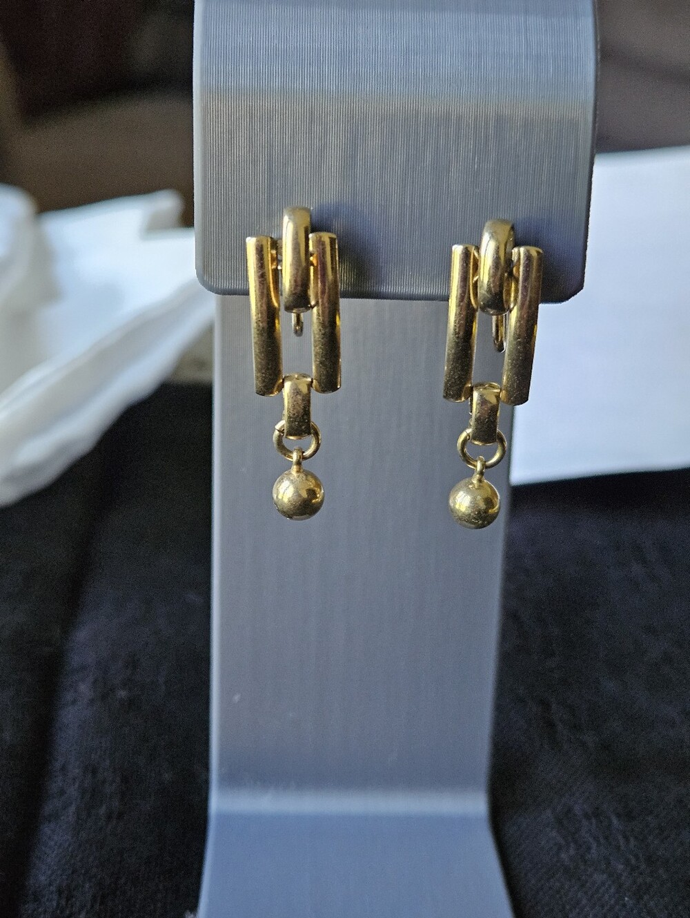 Vintage Gold Tone Dangle Drop Chain-Link Hoop Earrings